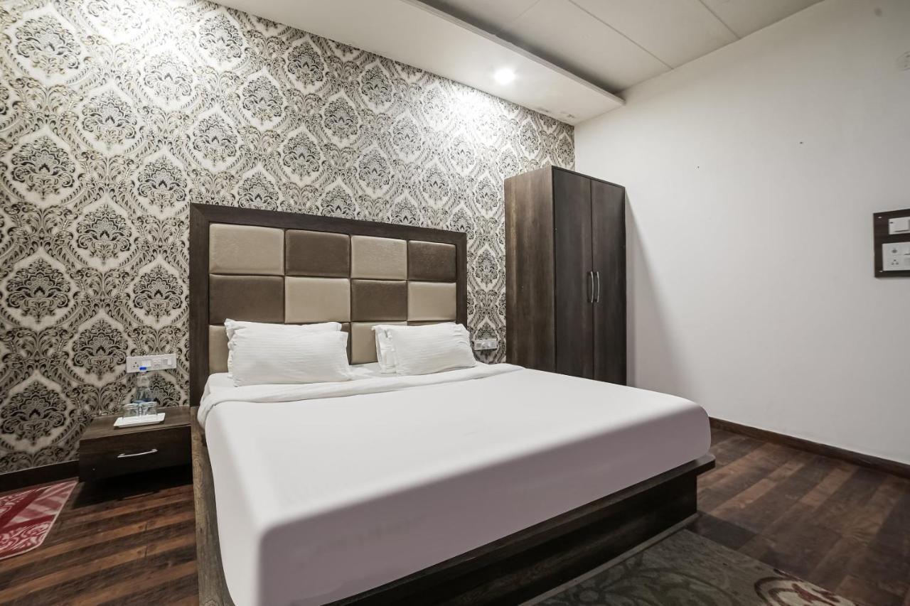 Townhouse Hollywood Heights Hotel Amritsar Ngoại thất bức ảnh