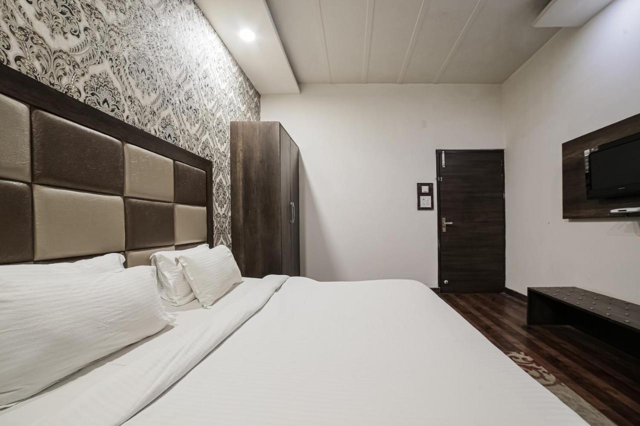 Townhouse Hollywood Heights Hotel Amritsar Ngoại thất bức ảnh