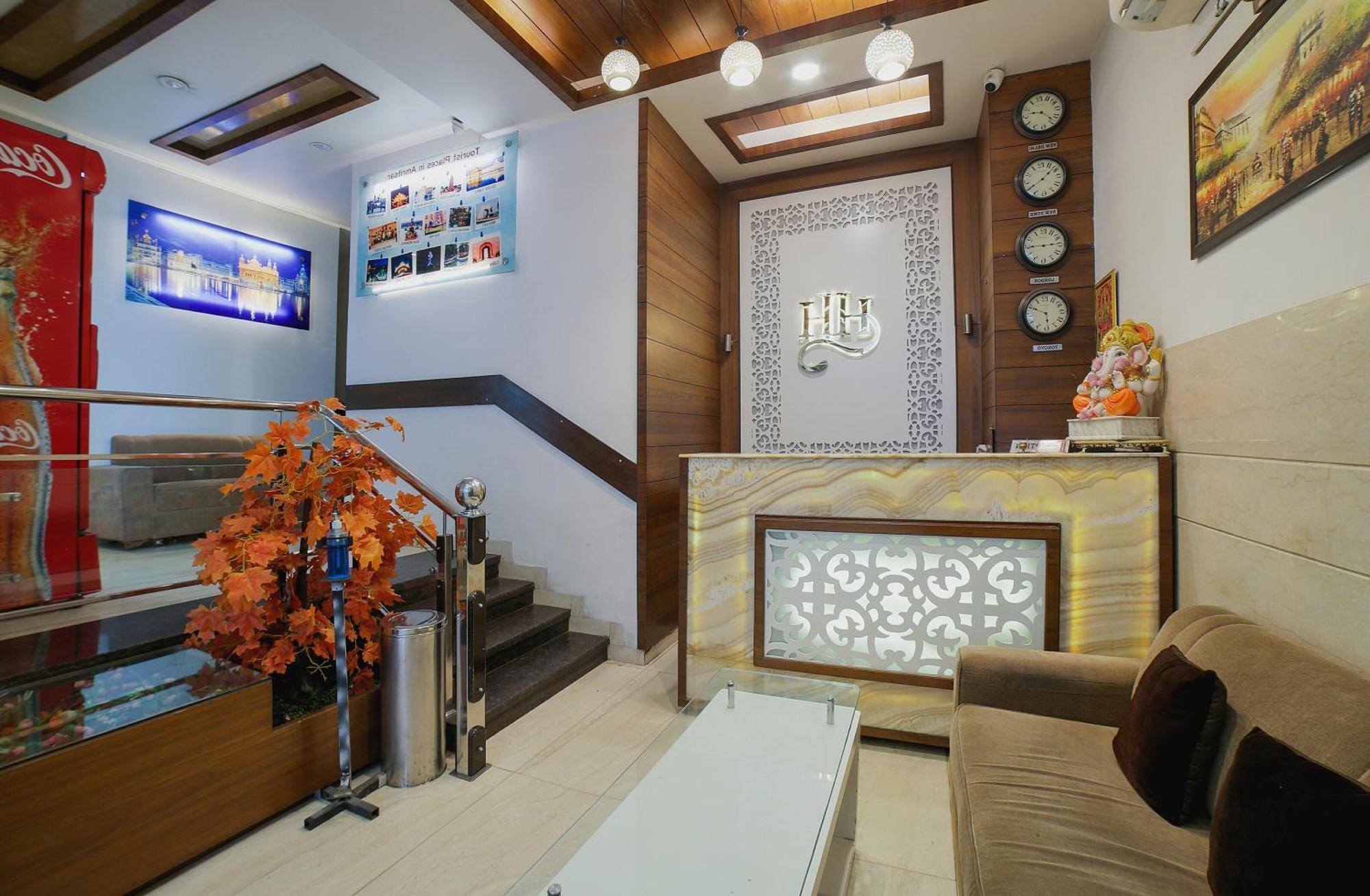Townhouse Hollywood Heights Hotel Amritsar Ngoại thất bức ảnh