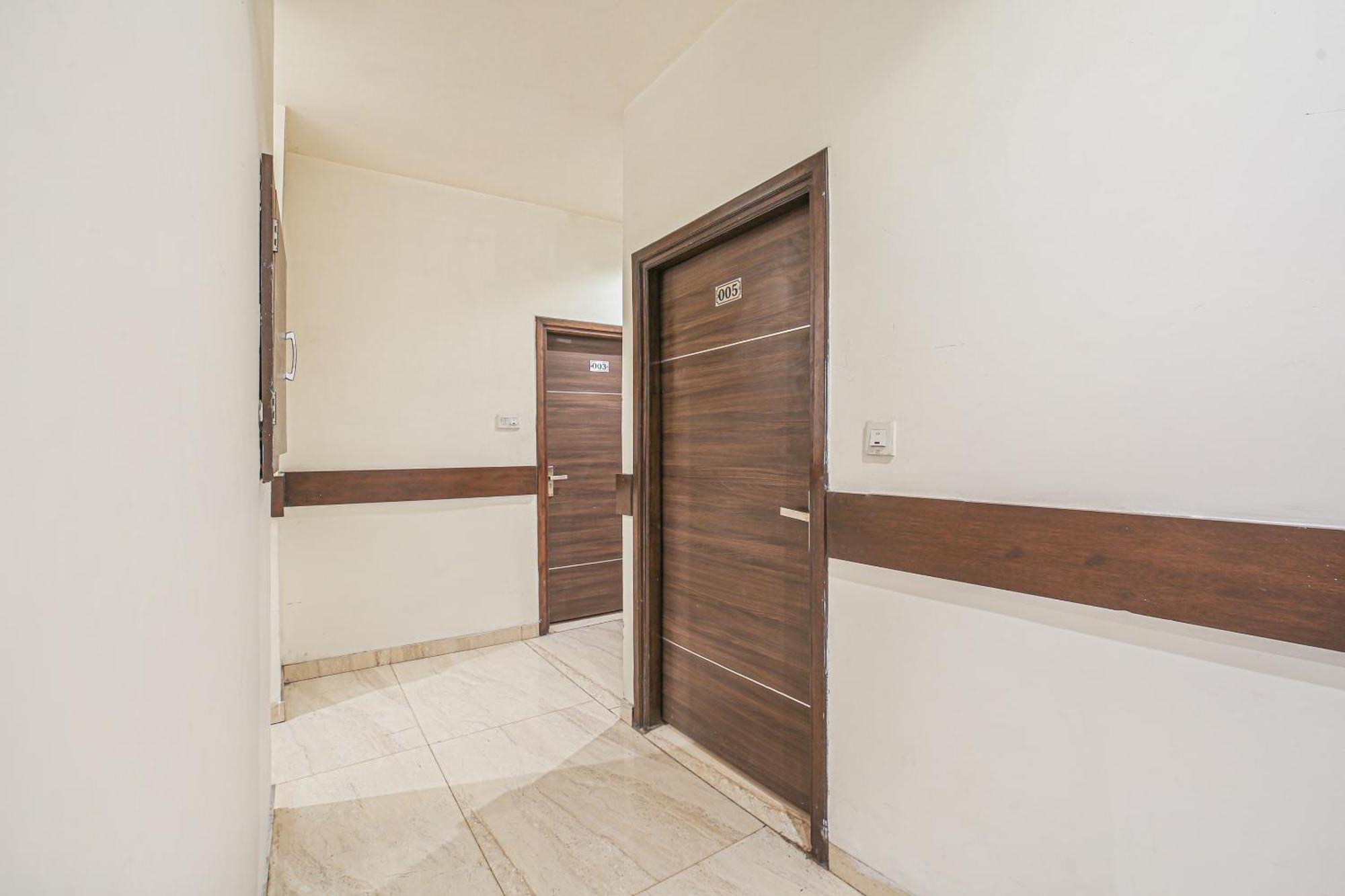 Townhouse Hollywood Heights Hotel Amritsar Ngoại thất bức ảnh
